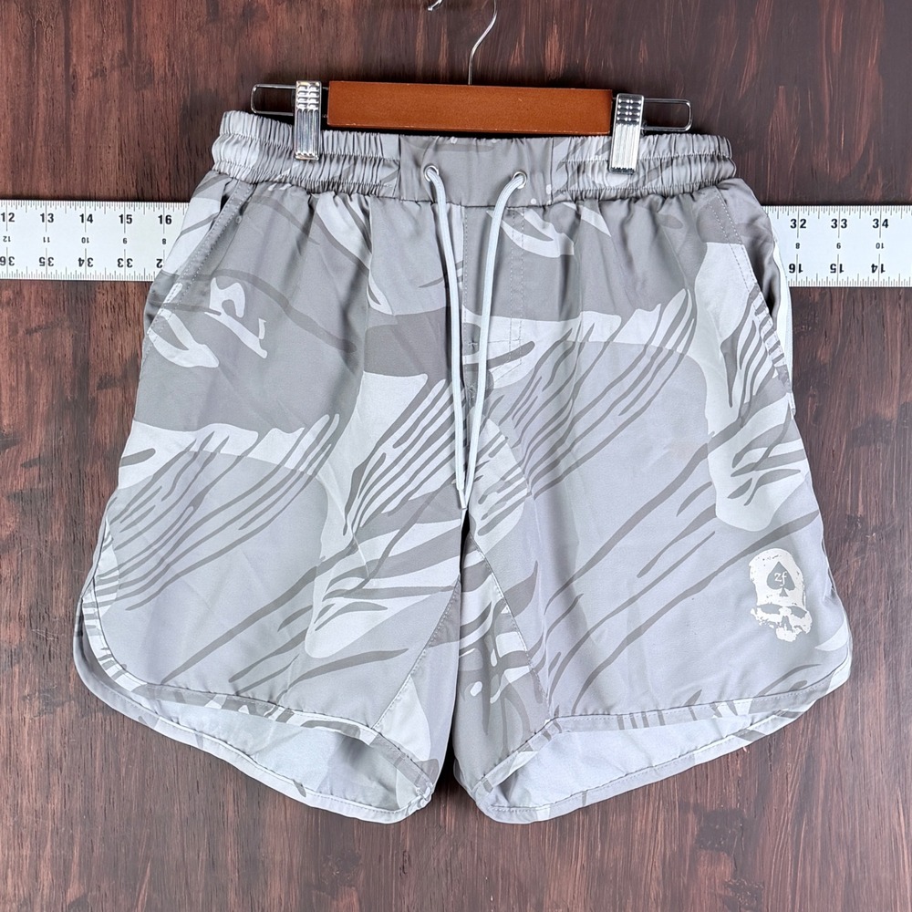Zero Foxtrot Camo Athletic Training Shorts Men Medium Gray Skull Logo Zipper Pkt